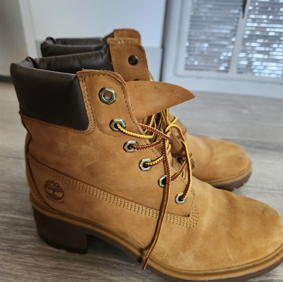 Timberlands Women 9 - Picture 3 of 4